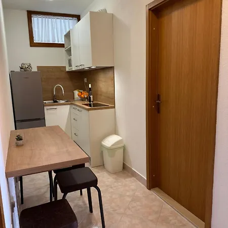 Apartmani Jurica I Ankica Brela Exterior photo