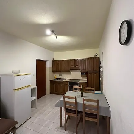 Apartmani Jurica I Ankica Brela Exterior photo