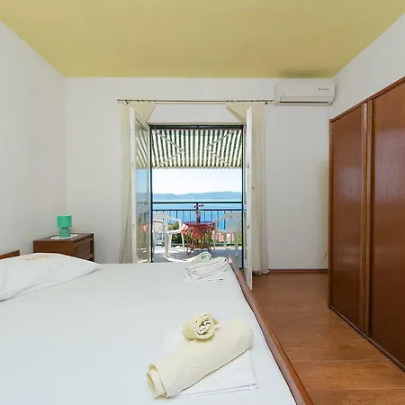 Apartmani Jurica I Ankica Brela Exterior photo