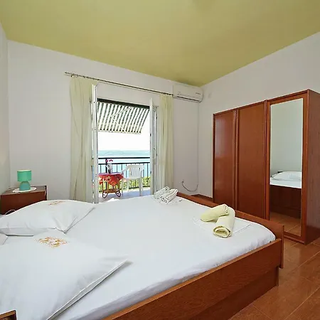 Apartmani Jurica I Ankica Brela Exterior photo