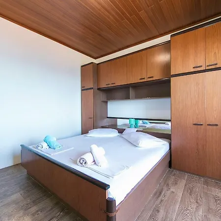 Apartmani Jurica I Ankica Brela Exterior photo