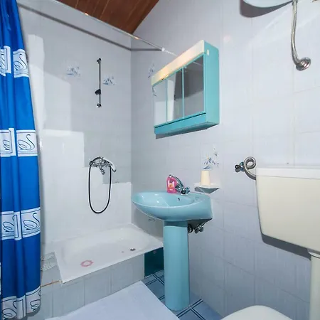 Apartmani Jurica I Ankica Brela Exterior photo